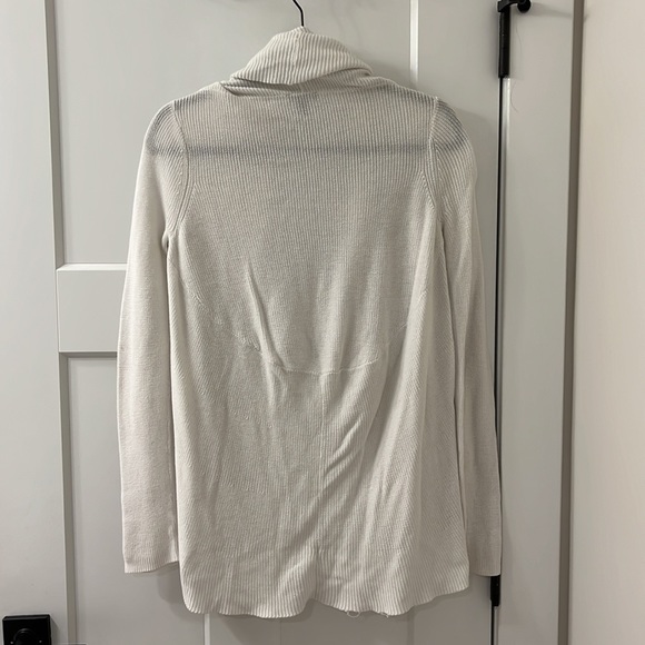 Express Cardigan - Picture 2 of 4